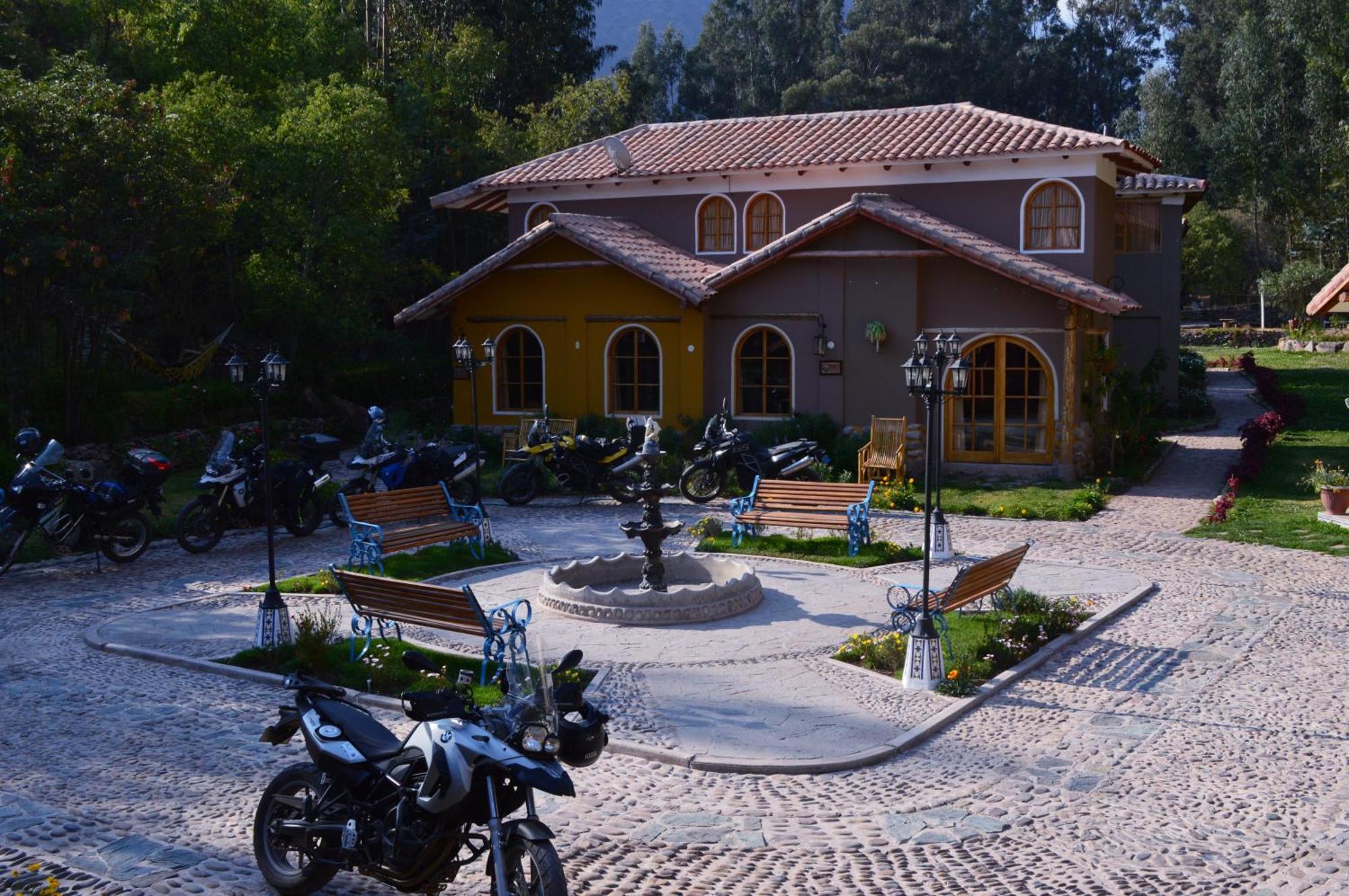 Hotel Pisonay Pueblo Urubamba Kültér fotó
