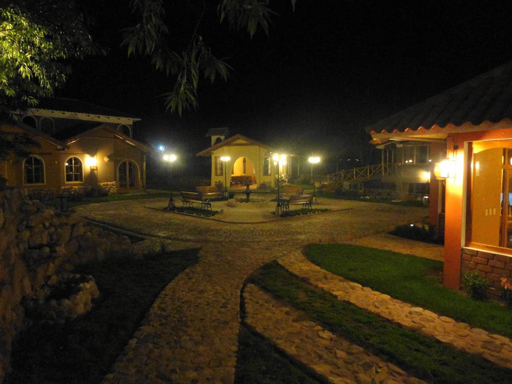 Hotel Pisonay Pueblo Urubamba Kültér fotó